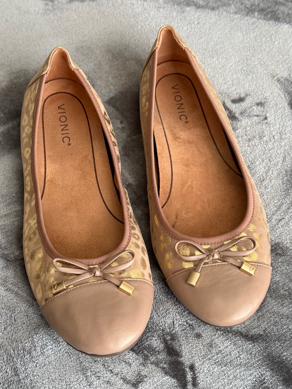 Vionic Minna Ballet Flats Tan Gold Metallic Leopard Print Orthopedic Shoes 11
